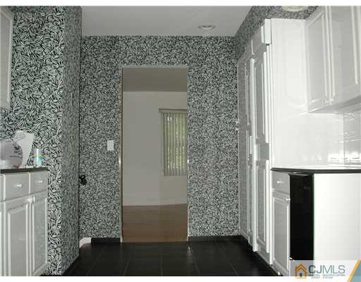 5 Puritan Road East Brunswick, NJ 08816 - Photo 3 of 13 Gallery Image 3