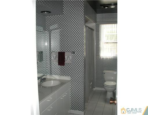 5 Puritan Road East Brunswick, NJ 08816 - Photo 4 of 13 Gallery Image 4