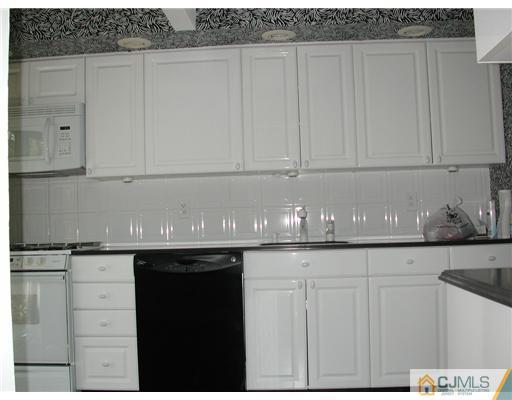 5 Puritan Road East Brunswick, NJ 08816 - Photo 5 of 13 Gallery Image 5