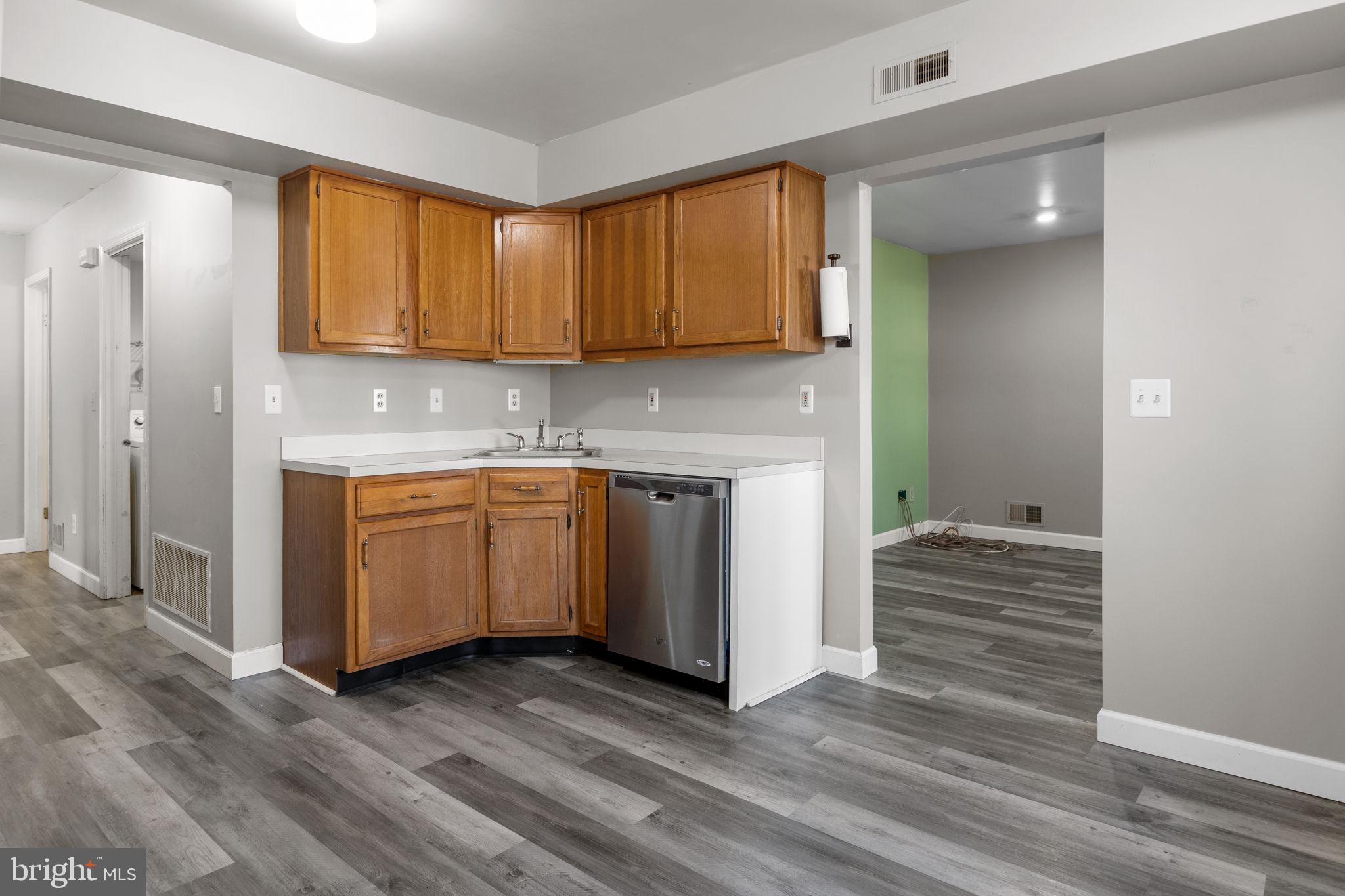 1113 Columbus Road Burlington, NJ 08016 - Photo 11 of 28