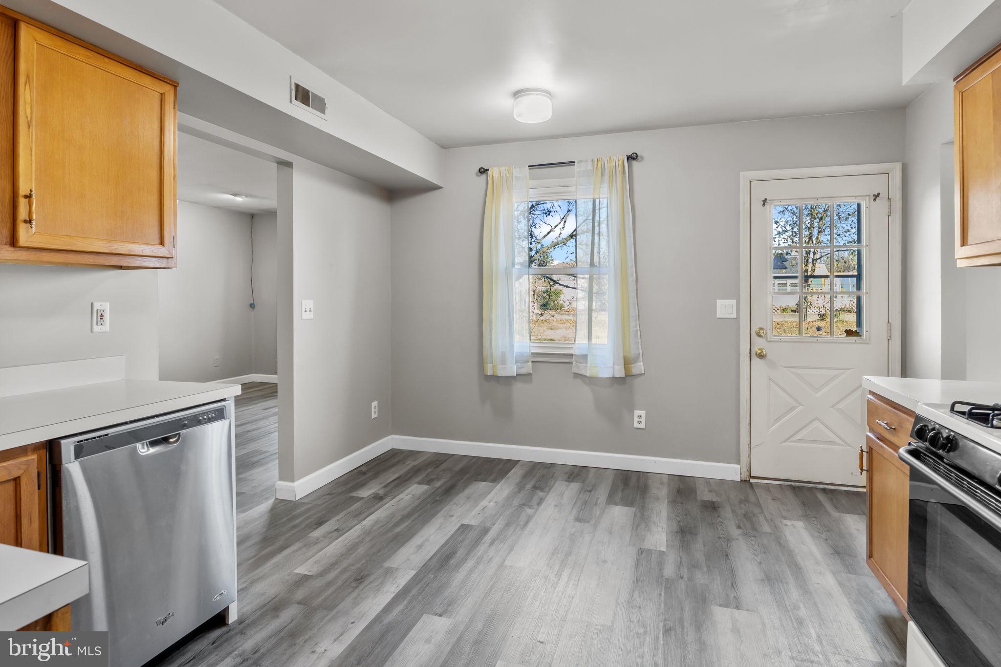 1113 Columbus Road Burlington, NJ 08016 - Photo 9 of 28