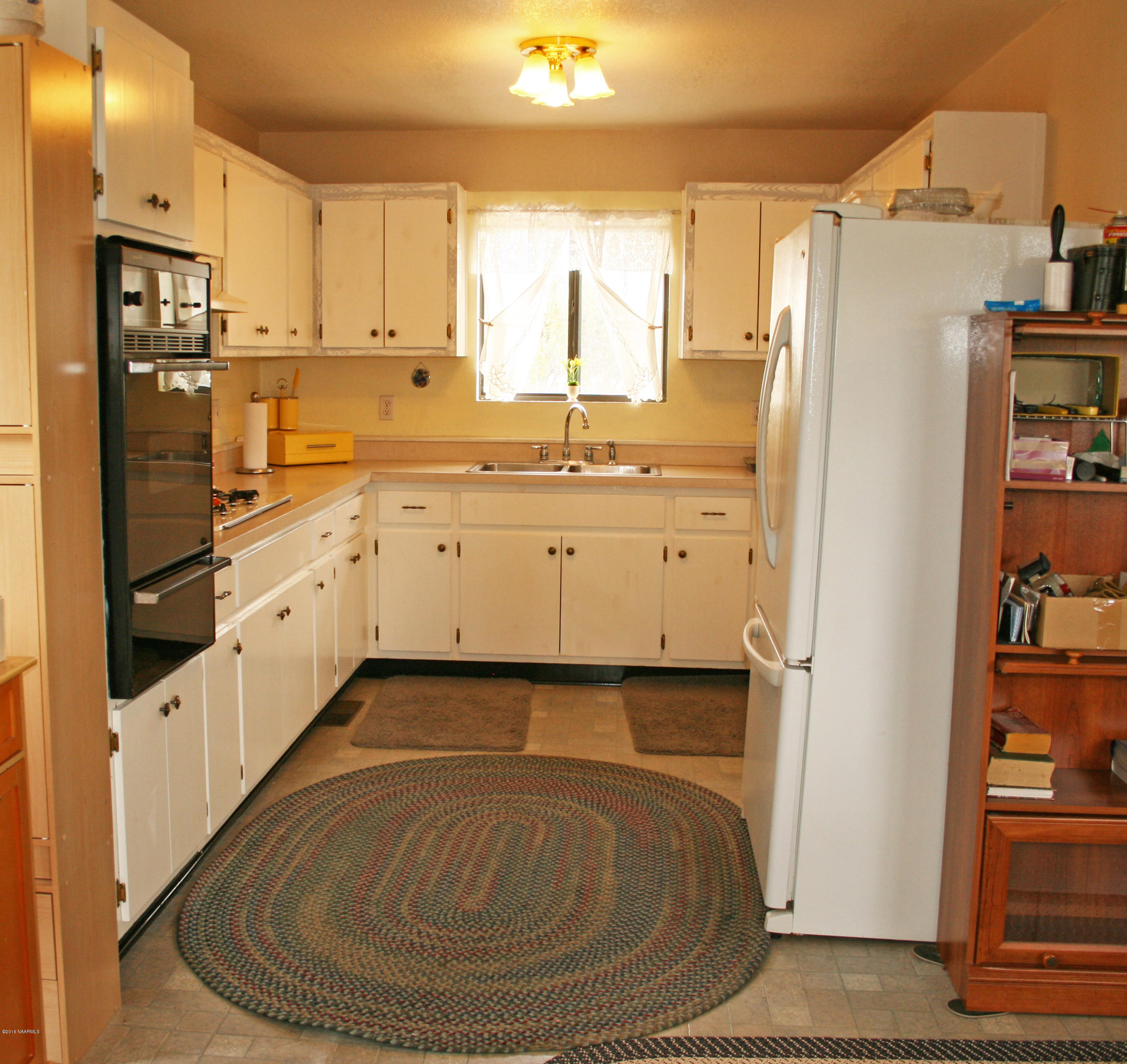 10275 Roan Road Flagstaff, AZ 86004 - Photo 9 of 30 10275 Road Rd Kitchen