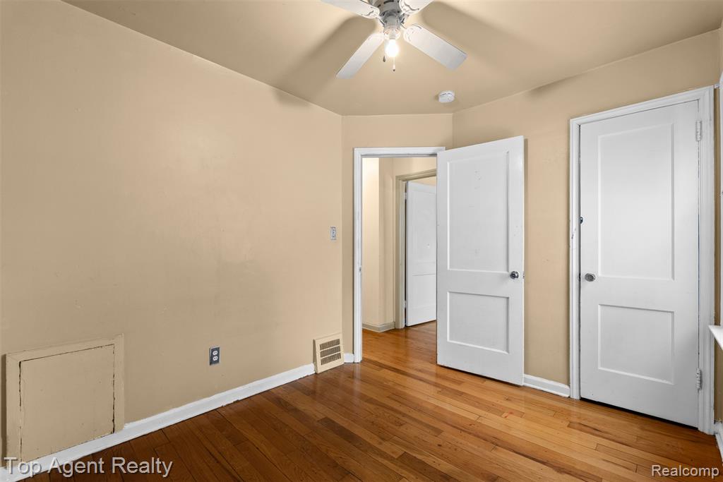 4948 Howe Road Wayne, MI 48184 - Photo 18 of 37