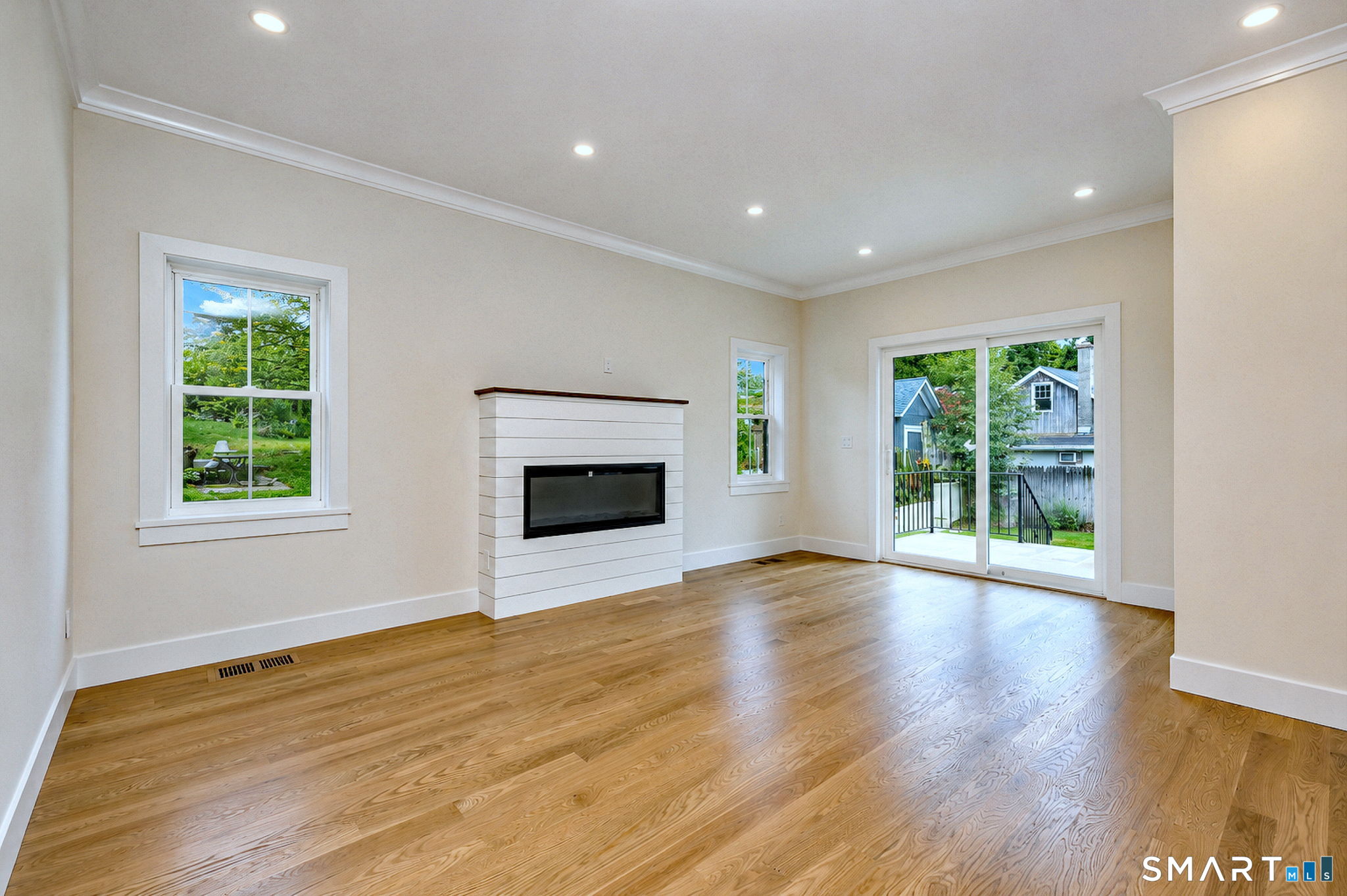 35 Myrtle Street Norwalk, CT 06855 - Photo 11 of 29