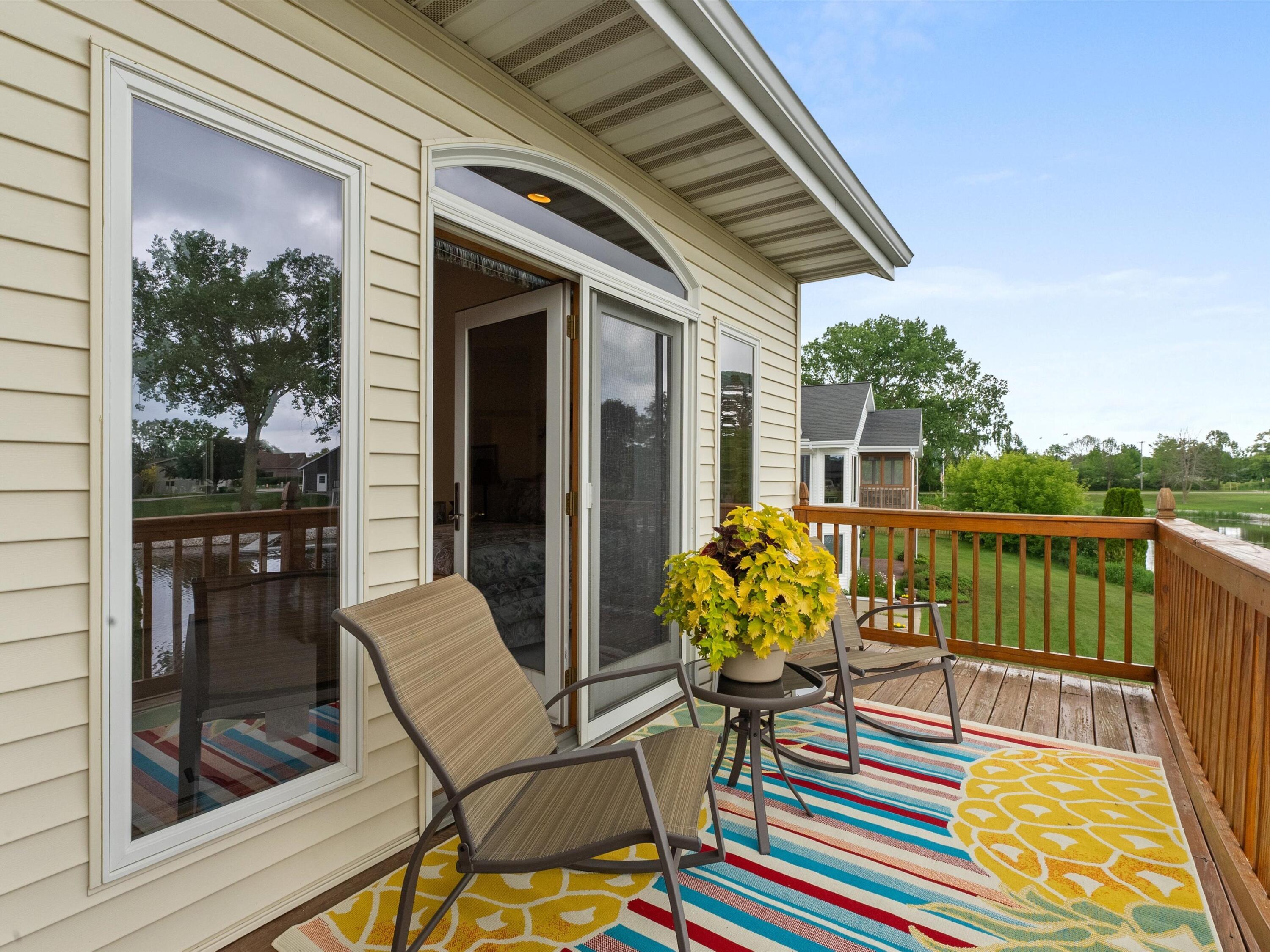 1505 Blue Heron Drive Two Rivers, WI 54241 - Photo 6 of 50 06-06_exterior_001