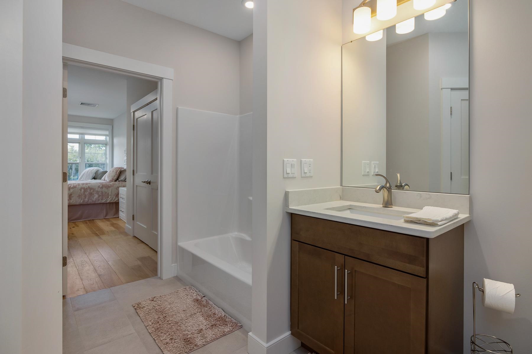 2075 Lafayette Road, Unit B33 Portsmouth, NH 03801 - Photo 19 of 39