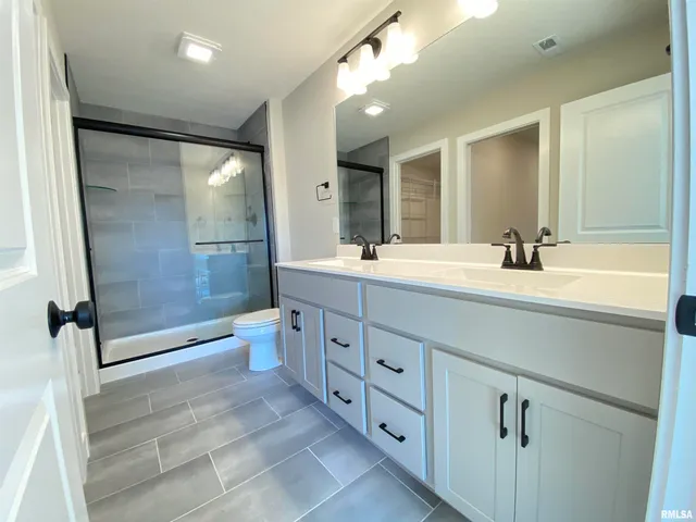 $452,900 | 304 Hodges Court, Chatham, IL 62629