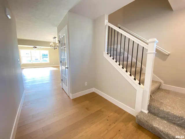 $452,900 | 304 Hodges Court, Chatham, IL 62629