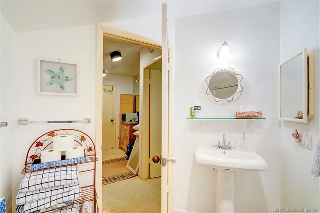 $8,500 | 233 Northeast Edgewater Drive, Unit 201, Stuart, FL 34996