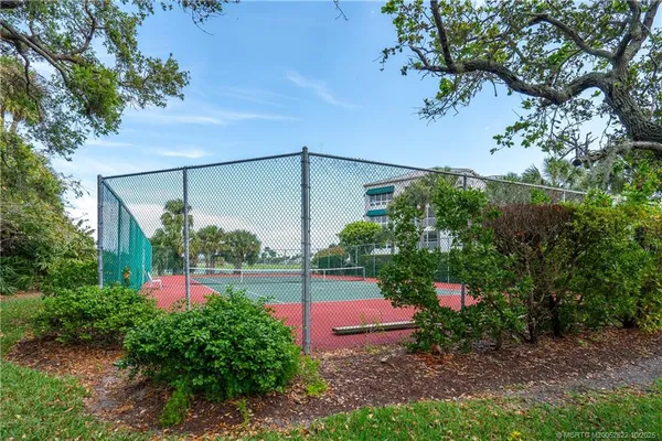 $8,500 | 233 Northeast Edgewater Drive, Unit 201, Jensen Beach, FL 34957