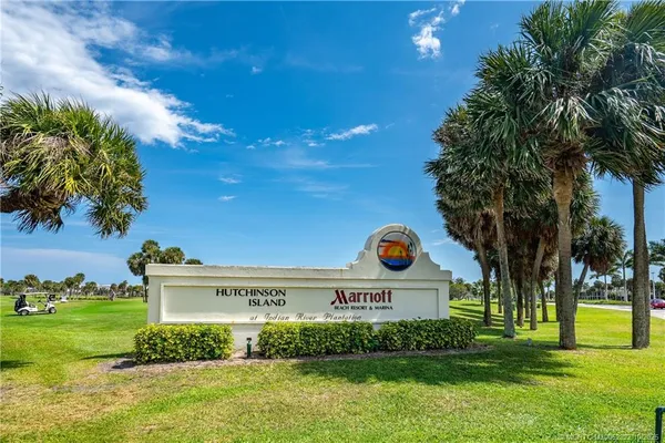 $8,500 | 233 Northeast Edgewater Drive, Unit 201, Jensen Beach, FL 34957