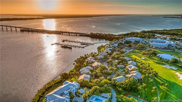 $8,500 | 233 Northeast Edgewater Drive, Unit 201, Jensen Beach, FL 34957