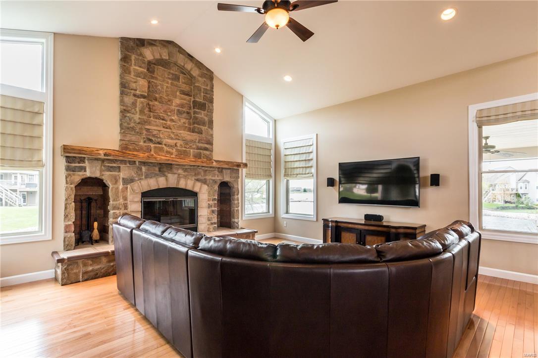 325 Mockingbird Lane Waterloo, IL 62298 - Photo 8 of 63 Gallery Image 8