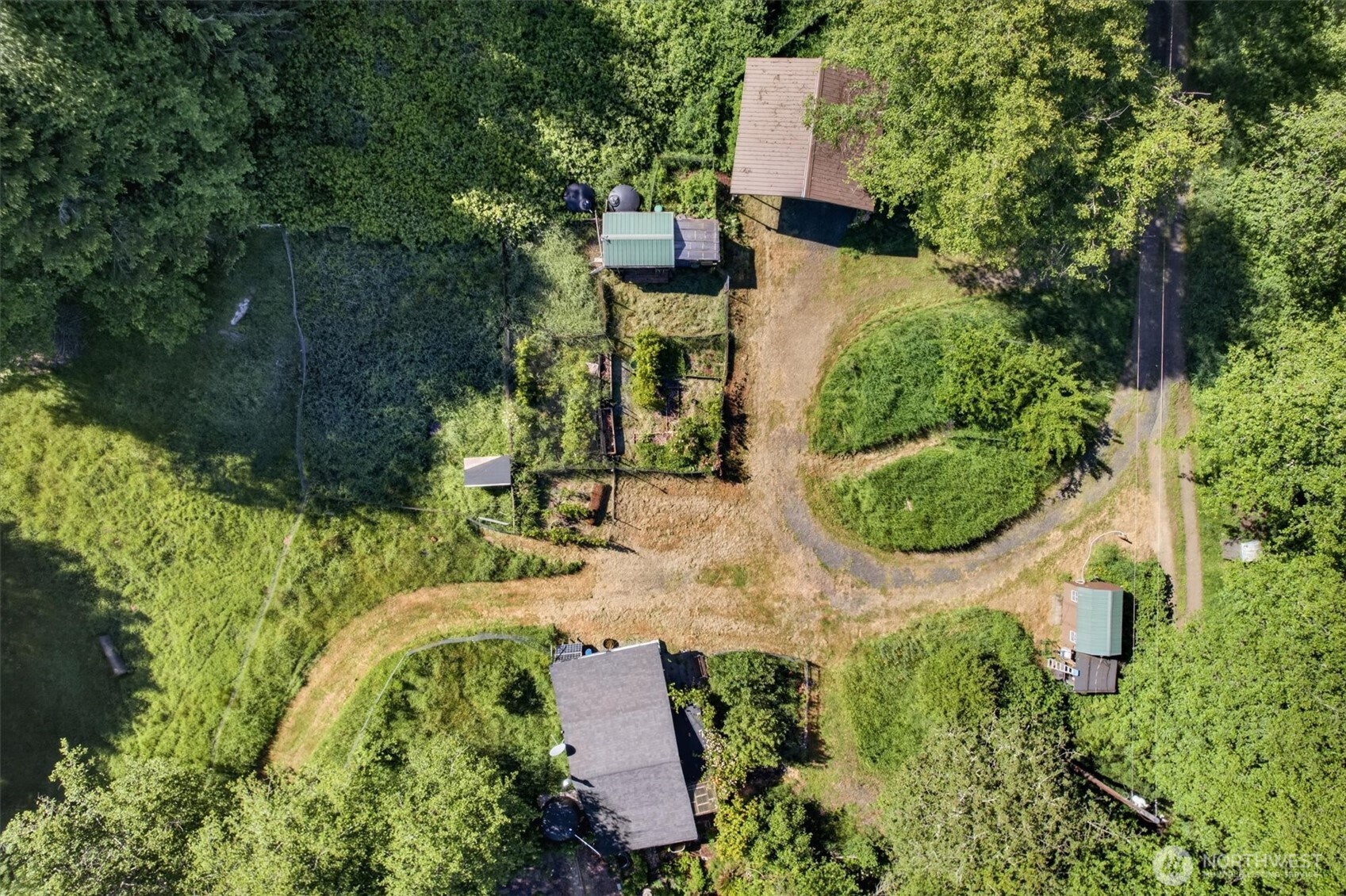 165 Barr Road Rosburg, WA 98643 - Photo 35 of 40