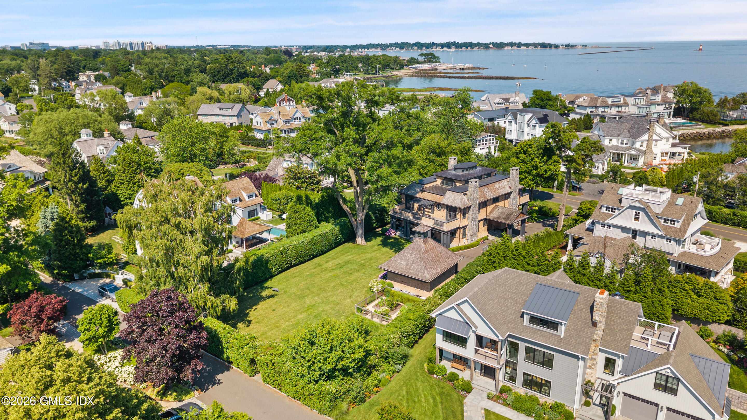 203 Shore Road Old Greenwich, CT 06870 - Photo 45 of 46 Oversized Lot
