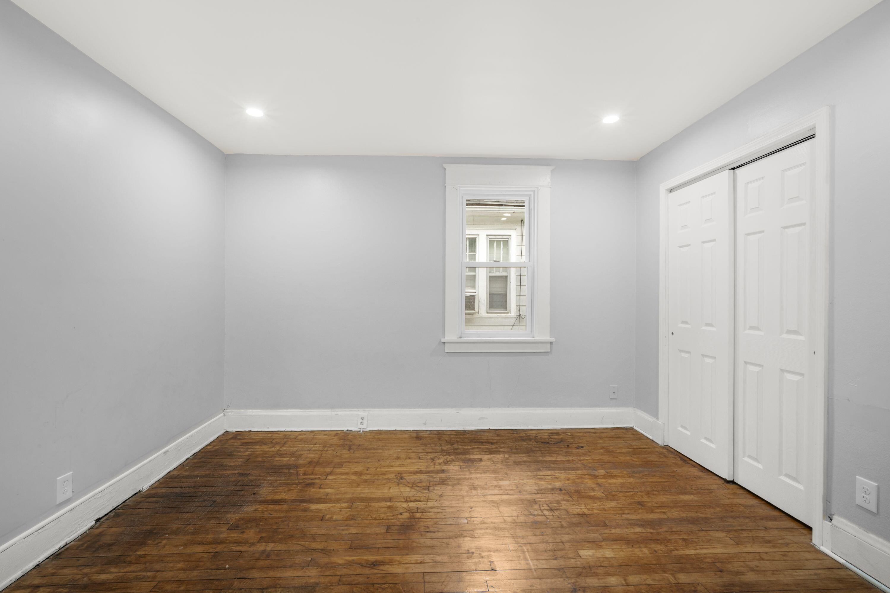 5622 North 36th Street Milwaukee, WI 53209 - Photo 8 of 21 8_imgDSC00018