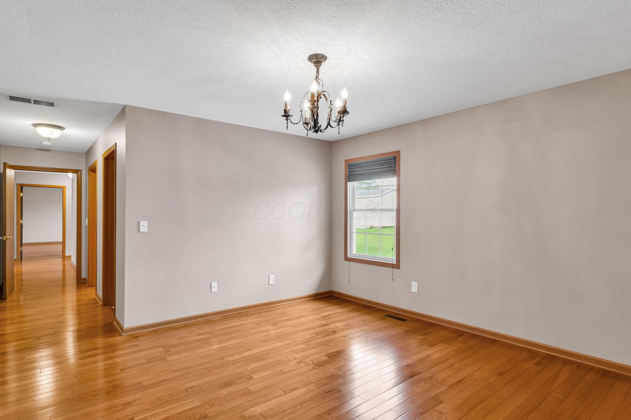 159 Hathaway Road West Jefferson, OH 43162 - Photo 16 of 51 37-web-or-mls-159HathawayRoad_Hommati102