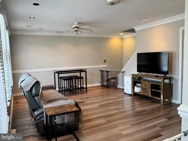 $349,900 | 8332 Mauzy Square, Marshall, VA 20115