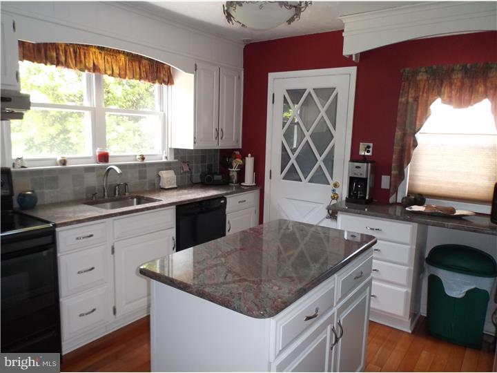 114 Greenhill Road Springfield, PA 19064 - Photo 11 of 25