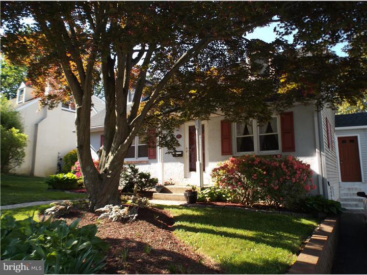 114 Greenhill Road Springfield, PA 19064 - Photo 3 of 25