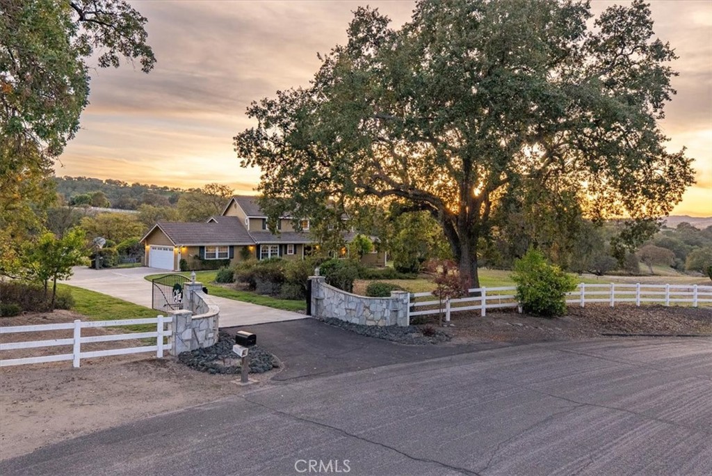 1505 Barley Grain Road Paso Robles, CA 93446 - Photo 2 of 56