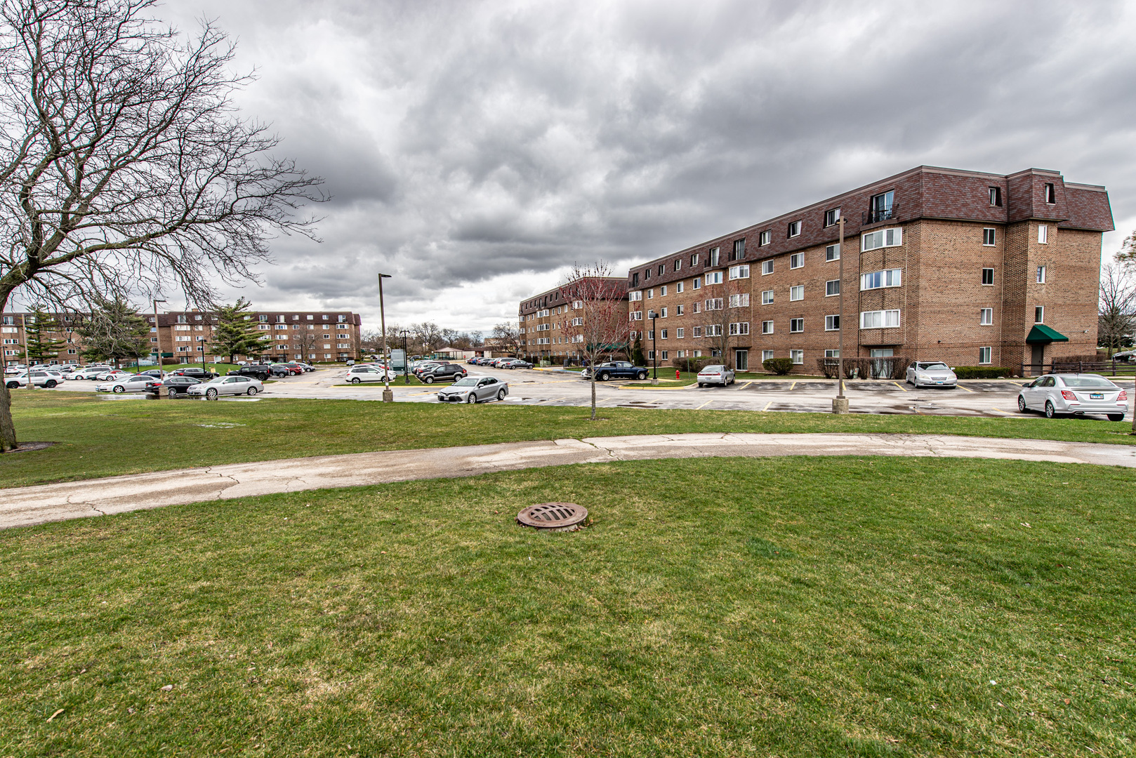 300 South Roselle Road, Unit 221 Schaumburg, IL 60193 - Photo 31 of 31 Gallery Image 31