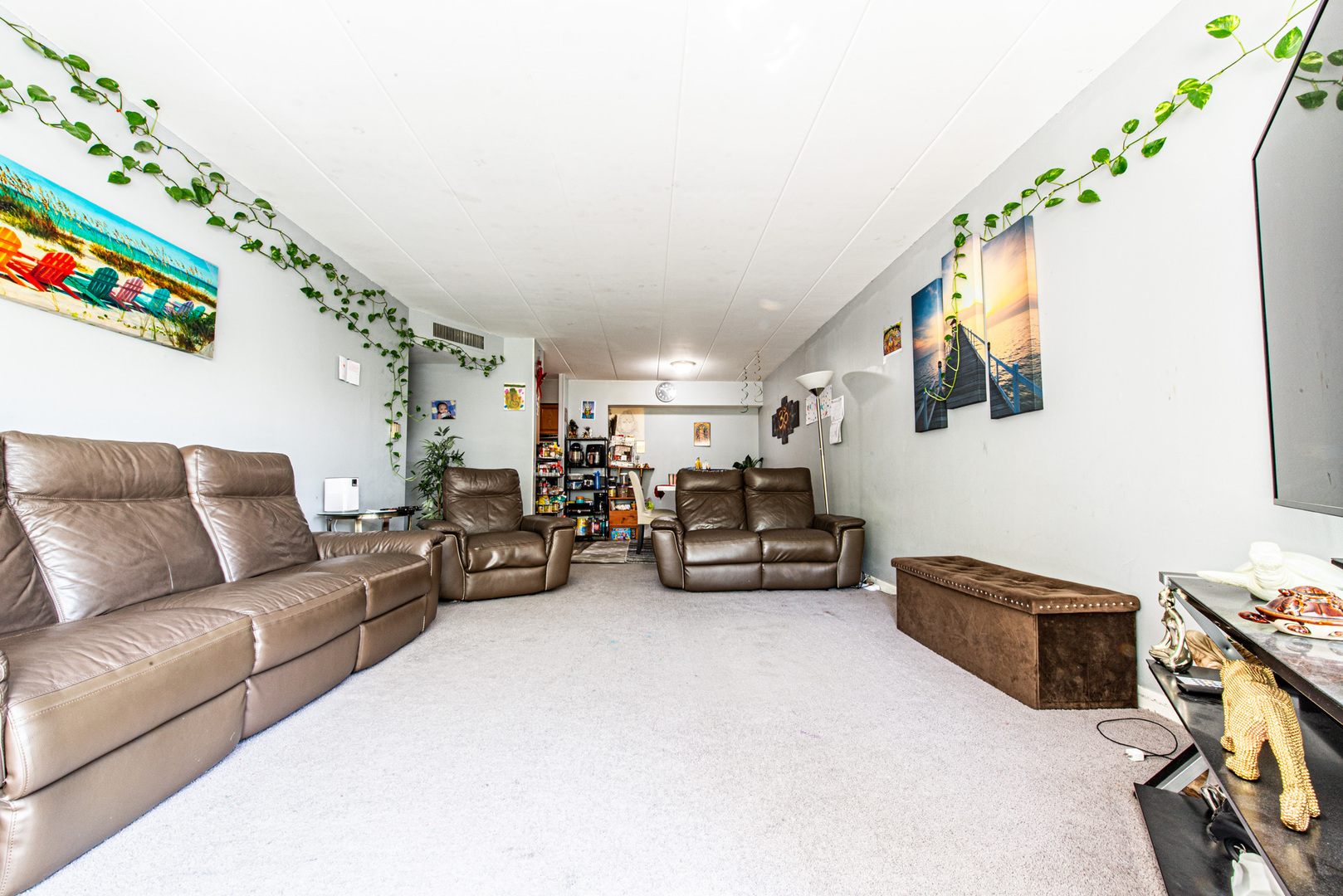300 South Roselle Road, Unit 221 Schaumburg, IL 60193 - Photo 10 of 31 Gallery Image 10