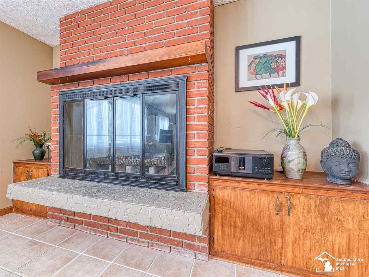 7632 Indian Road Temperance, MI 48182 - Photo 6 of 27 50031155-5.JPG