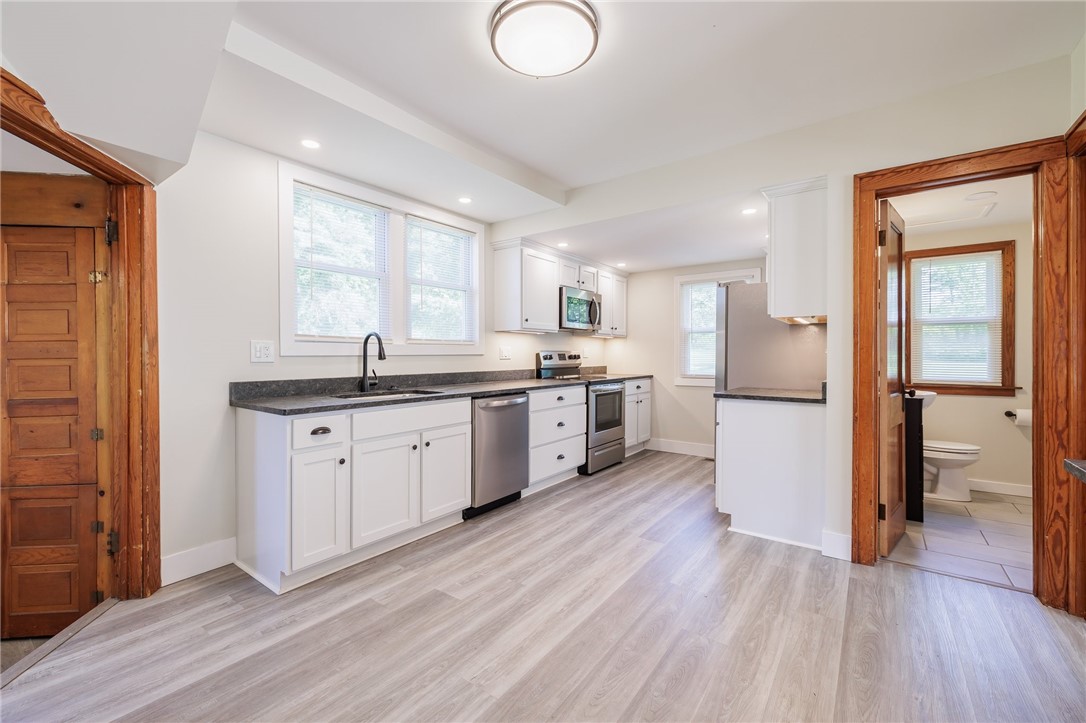 7241 Valentown Road Victor, NY 14564 - Photo 3 of 29