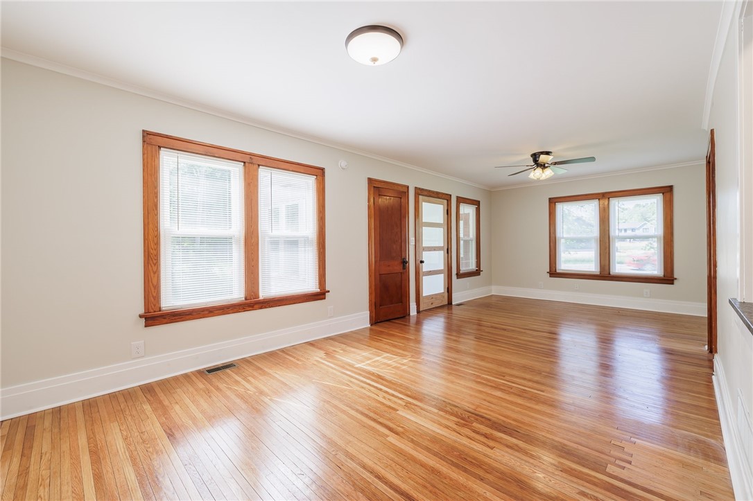 7241 Valentown Road Victor, NY 14564 - Photo 5 of 29