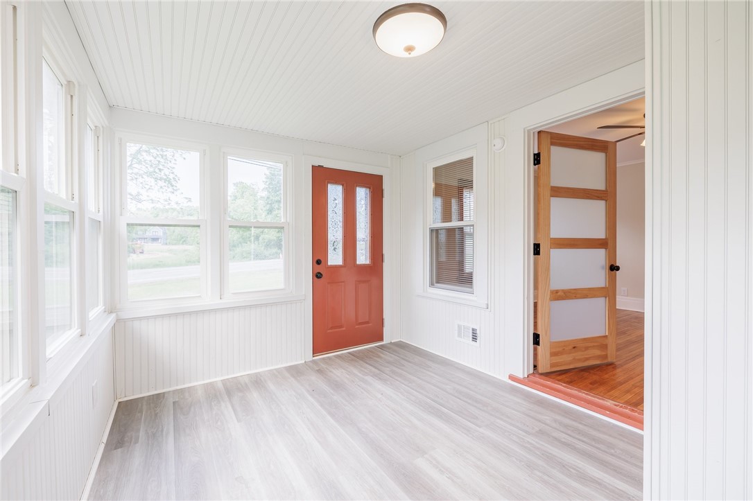 7241 Valentown Road Victor, NY 14564 - Photo 9 of 29