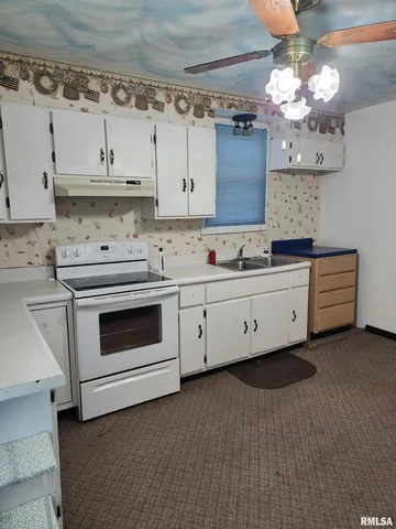 $71,070 | 531 East Beardstown Street, Virginia, IL 62691