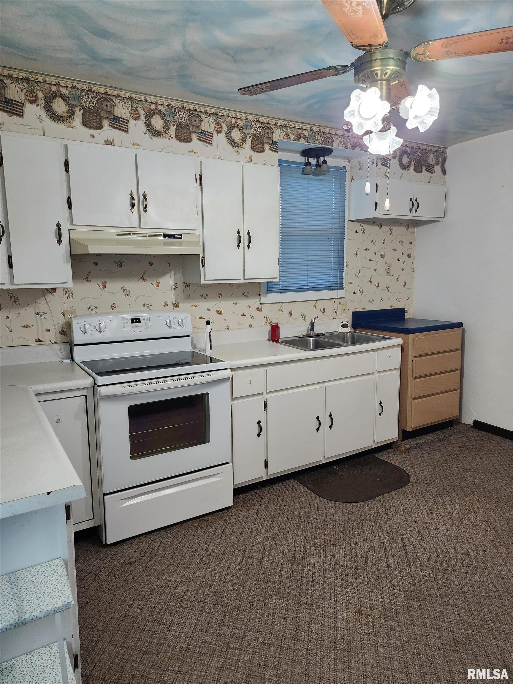 531 East Beardstown Street Virginia, IL 62691 - Photo 12 of 29