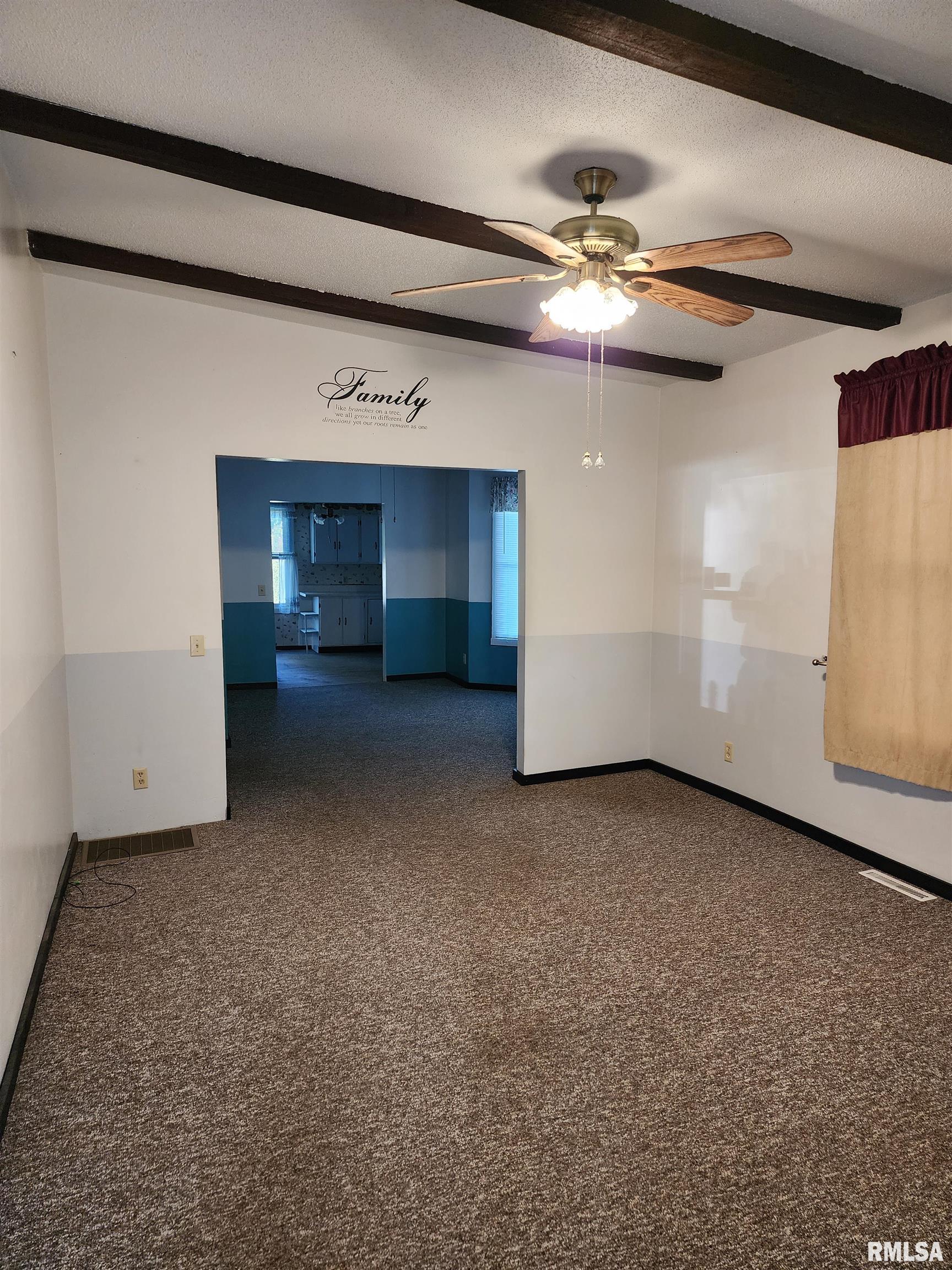 531 East Beardstown Street Virginia, IL 62691 - Photo 6 of 29