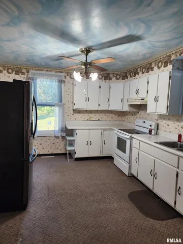 $71,070 | 531 East Beardstown Street, Virginia, IL 62691