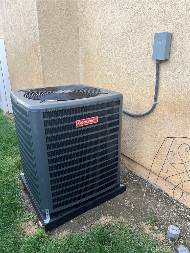 240 Cisneros Court Colton, CA 92324 - Photo 19 of 19