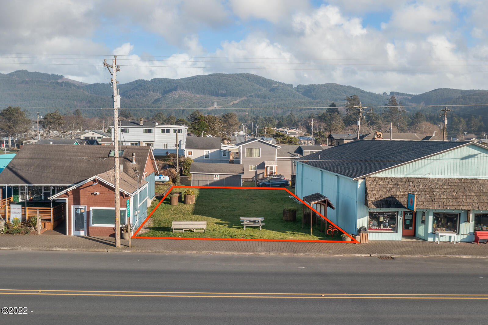 114 North Highway 101 Wheeler, OR 97147 - Photo 1 of 10 114NHwy101-01