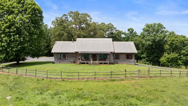 $1,200,000 | 102 Cross Creek Lane, Warne, NC 28909