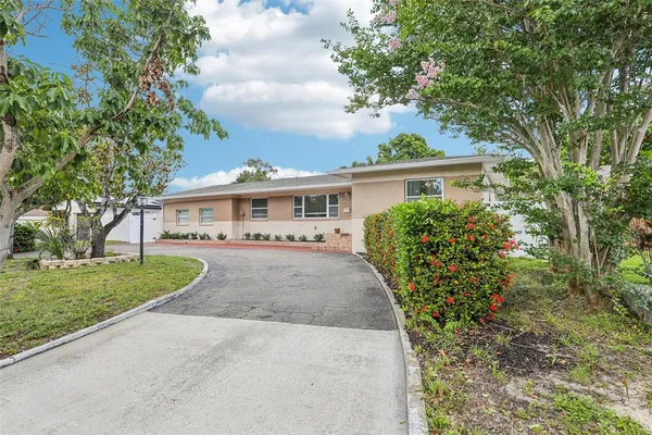 $549,000 | 2709 49th Street North, St. Petersburg, FL 33710