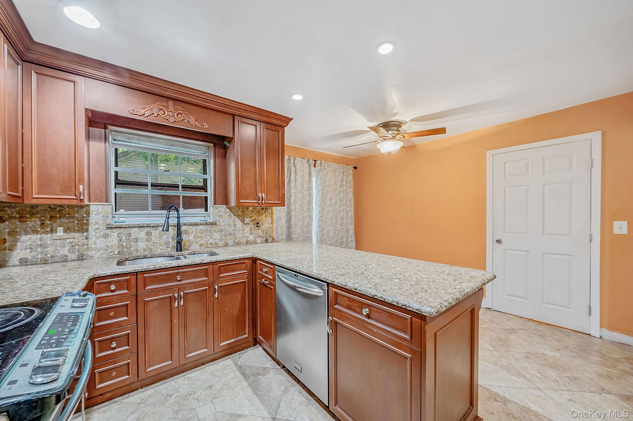 300 Browns Road Nesconset, NY 11767 - Photo 7 of 29