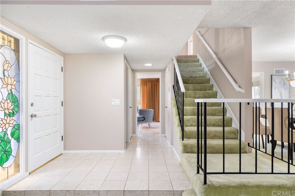 1497 Sunshine Drive Glendale, CA 91208 - Photo 8 of 52 a view of entryway