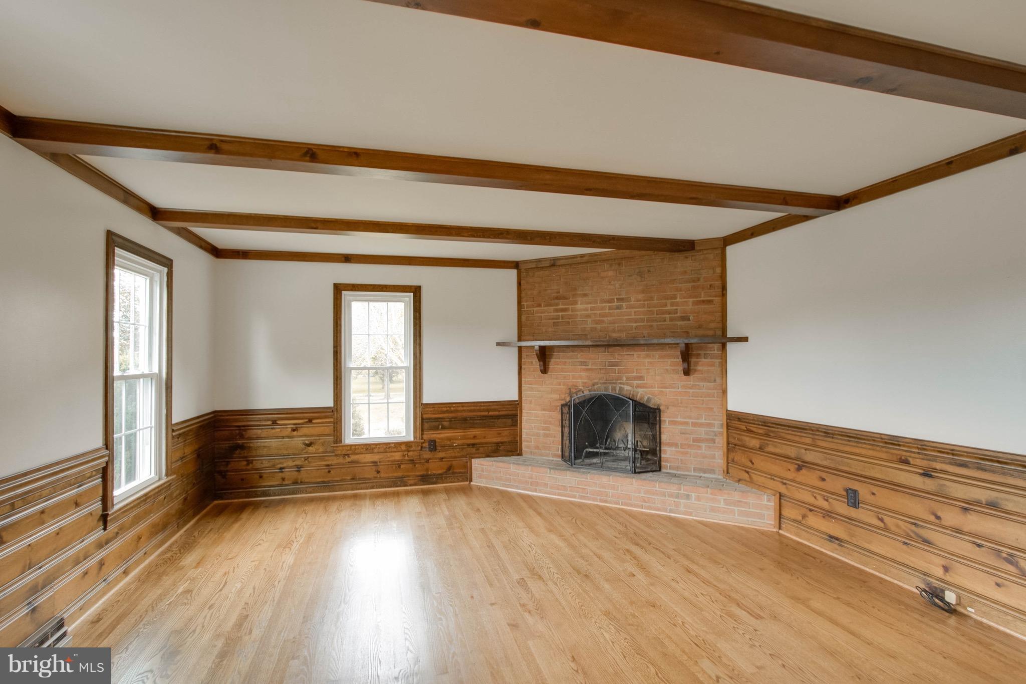 3768 Rockland Road Front Royal, VA 22630 - Photo 6 of 30 Family Room