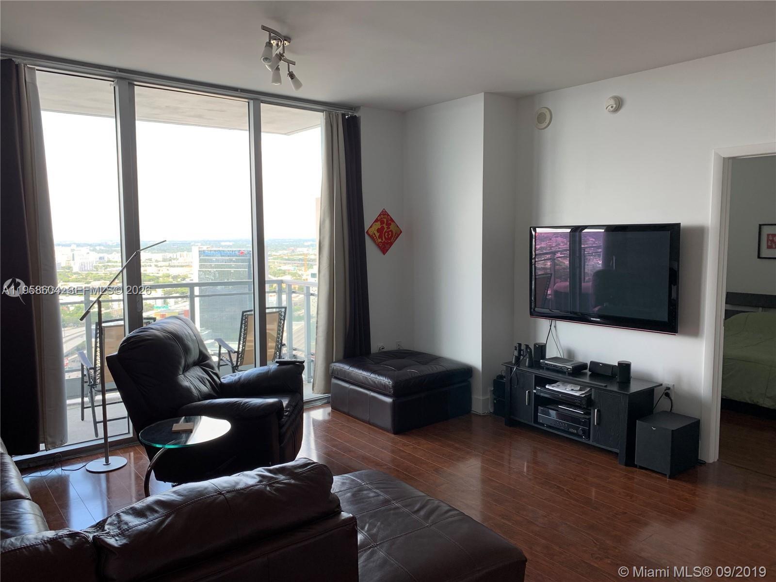 90 Southwest 3rd Street, Unit 4008 Miami, FL 33130 - Photo 3 of 12