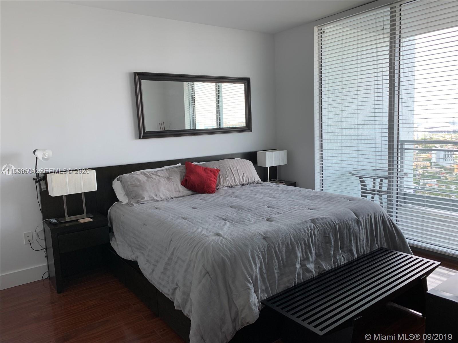 90 Southwest 3rd Street, Unit 4008 Miami, FL 33130 - Photo 6 of 12