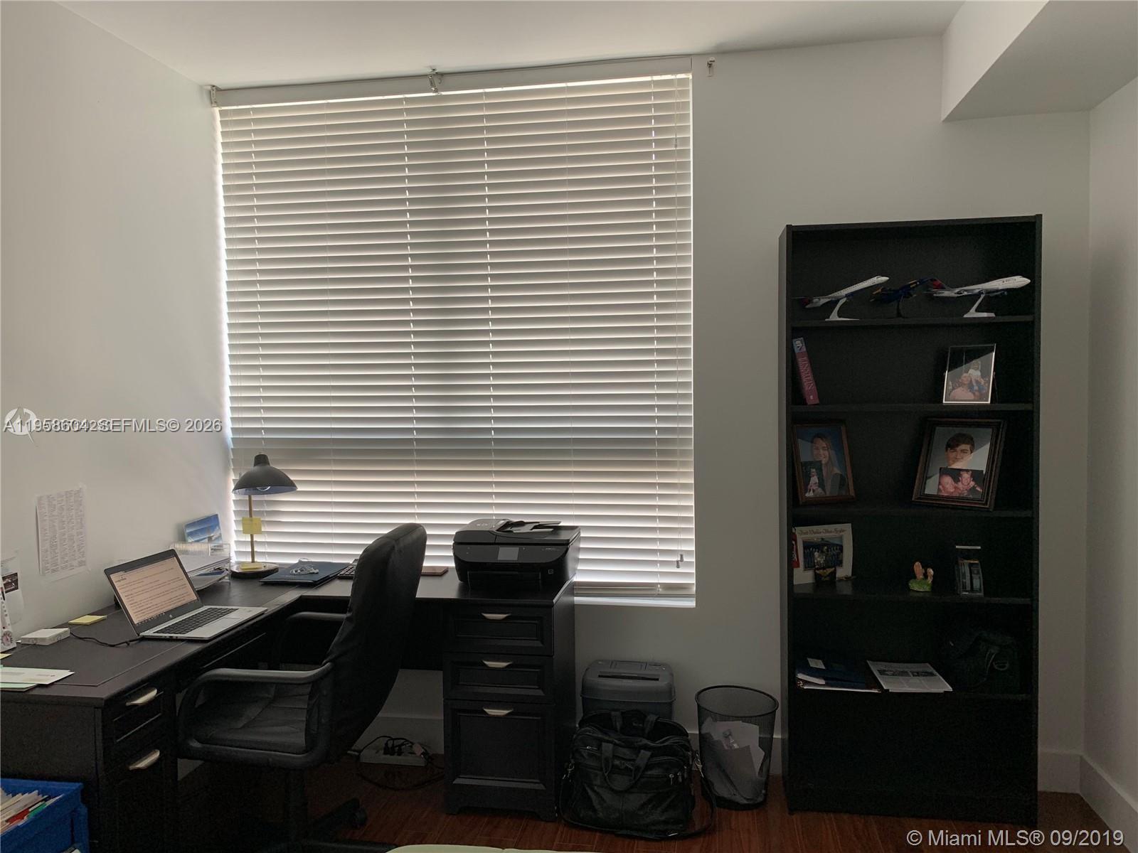 90 Southwest 3rd Street, Unit 4008 Miami, FL 33130 - Photo 8 of 12