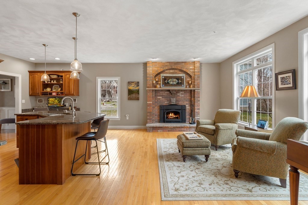 183 Carter Field Road North Andover, MA 01845 - Photo 6 of 42 Gallery Image 6