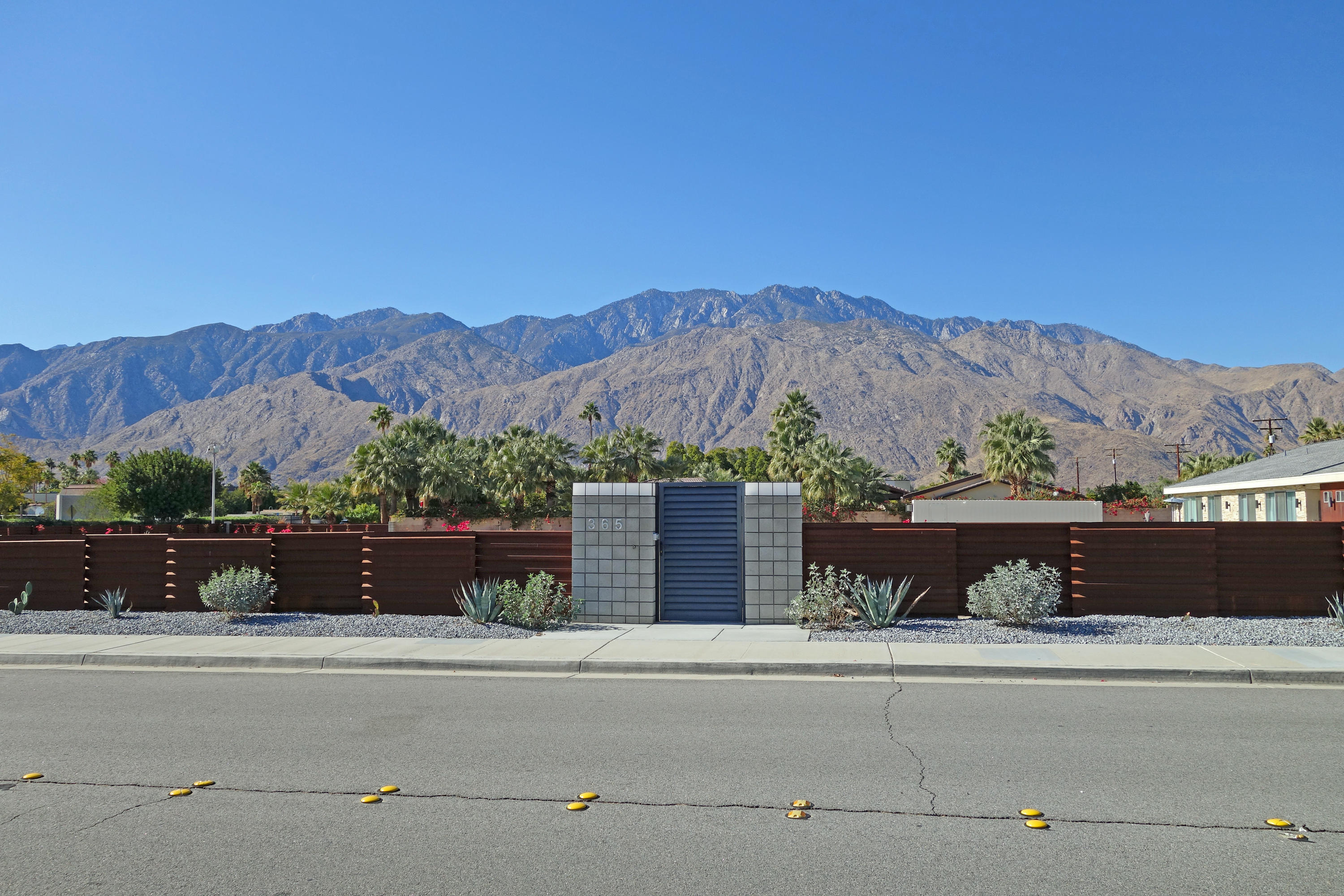 365 South Compadre Road Palm Springs, CA 92262 - Photo 3 of 44 c