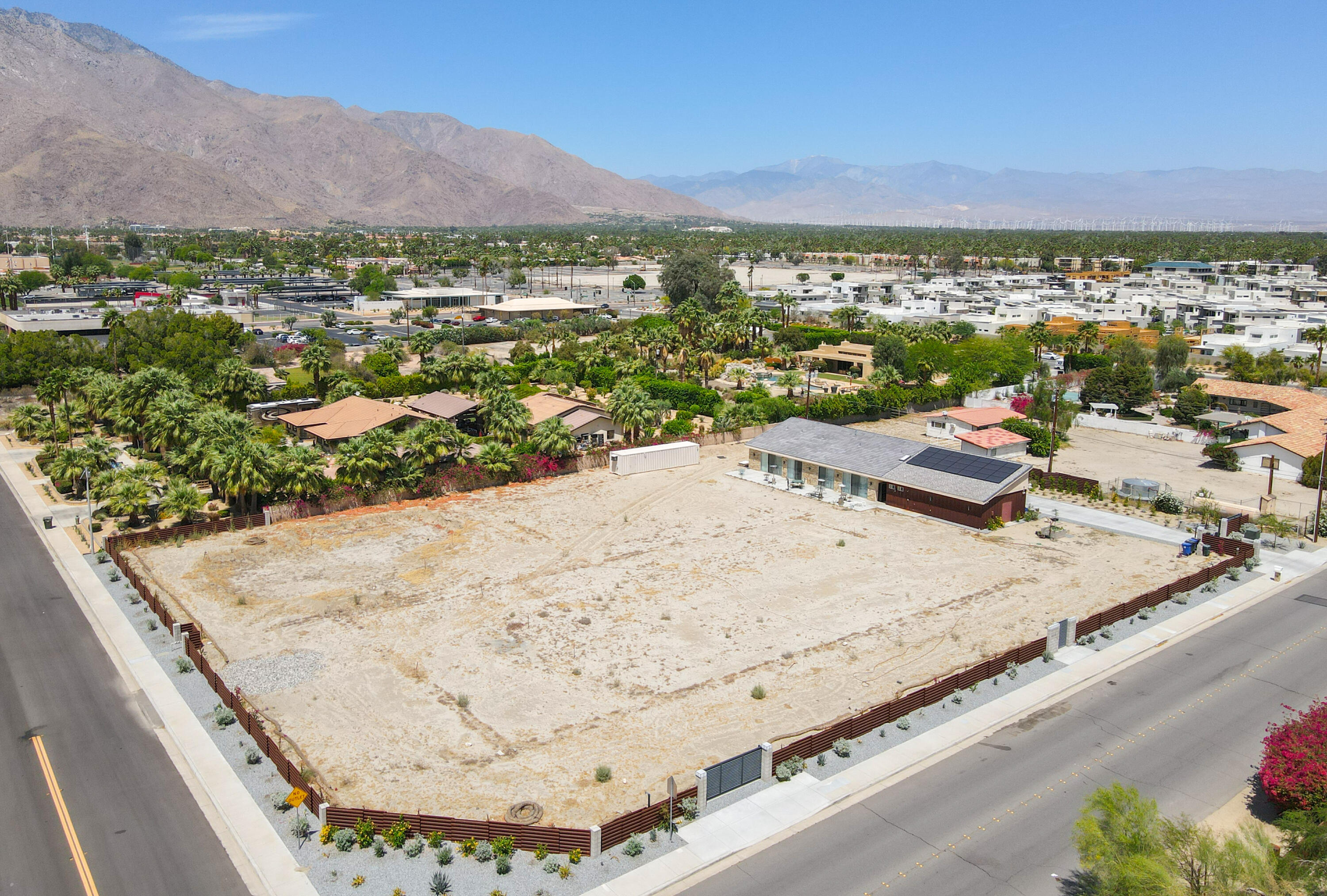 365 South Compadre Road Palm Springs, CA 92262 - Photo 41 of 44 z12