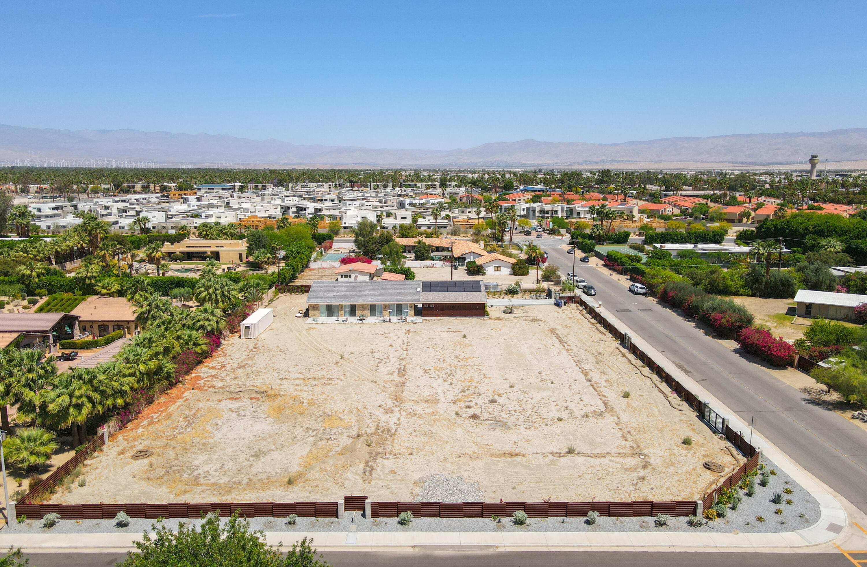 365 South Compadre Road Palm Springs, CA 92262 - Photo 42 of 44 z14