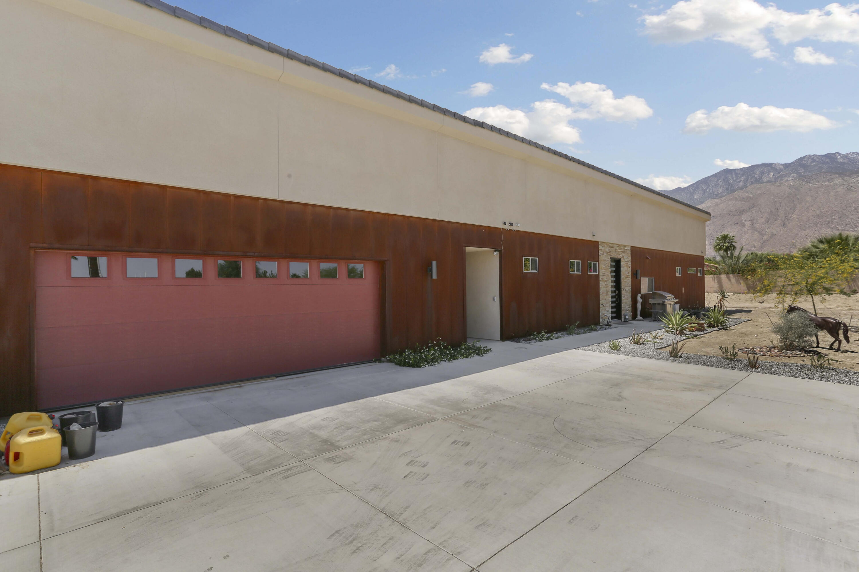 365 South Compadre Road Palm Springs, CA 92262 - Photo 8 of 44 h